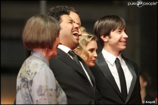 Lorna Raver, Dileep Rao, le réalisateur Sam Raimi, Alison Lohman et Justin Long pour la présentation du film Jusqu'en Enfer le 20 mai 2009 durant le 62e Festival de Cannes