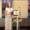 Isabelle Huppert : Une présidente à la main de fer... sans gant de velours, qui a décidé de TOUT !
