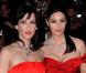 Sophie Marceau et Monica Bellucci lors de la montée des marches du film Ne Te Retourne Pas durant le Festival de Cannes 2009