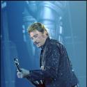 L'immense Johnny Hallyday... ému aux larmes pour son premier concert au Stade de France !
