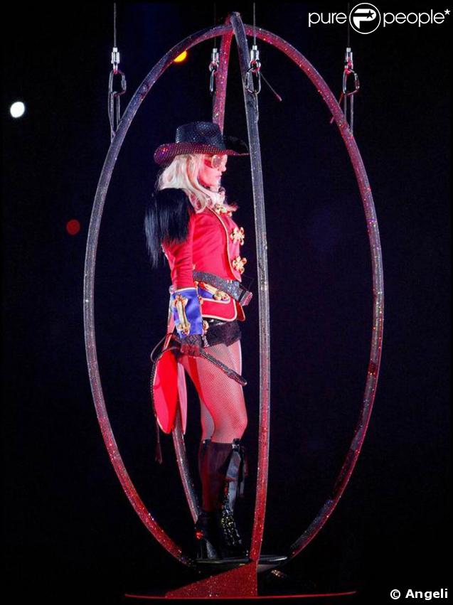 Britney Spears sur la scène de l'Arena 02 (Londres) hier soir pour le début de sa tournée européenne