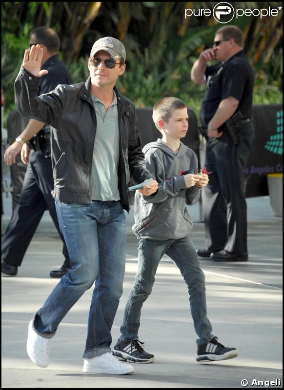 Christian Slater se rendant au match des finales NBA opposant les Lakers à Orlando Magic au Staples Center de Los Angeles le 4 juin  2009