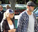 Jessica Simpson et Tony Romo se rendant au match des finales NBA opposant les Lakers à Orlando Magic au Staples Center de Los Angeles le 4 juin  2009