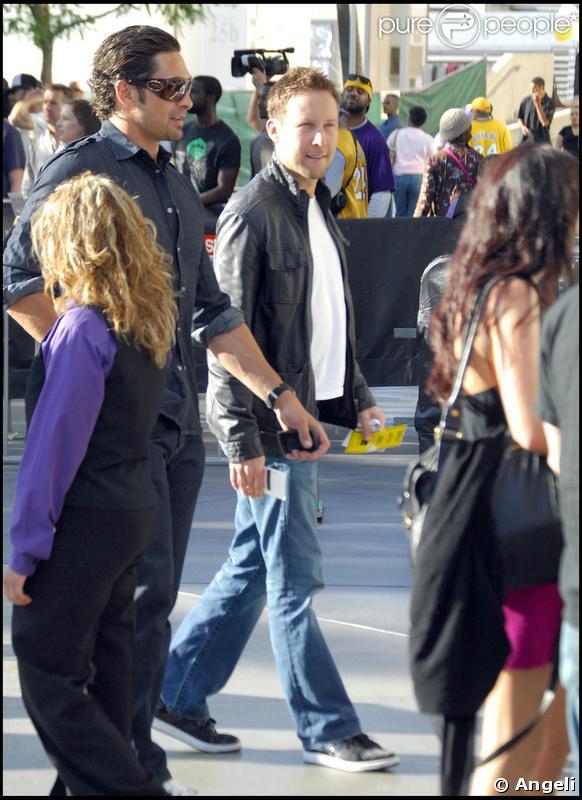 Michael Rosenbaum se rendant au match des finales NBA opposant les Lakers à Orlando Magic au Staples Center de Los Angeles le 4 juin  2009