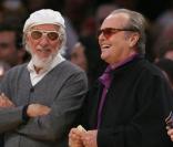 Donald Sutherland, Jack Nicholson durant un match des finales NBA au Staples Center de Los Angeles le 4 juin 2009
