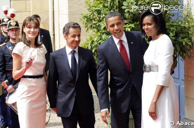 Michelle et Carla, deux femmes, deux styles, mais toujours autant d'élégance