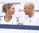 Steffi Graf et Andre Agassi jouent à Roland-Garros pour leurs associations le 6 juin 2009