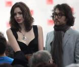 Sean Lennon et sa compagne Charlotte Kemp Muhl à la 53e Biennale de Venise