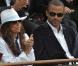 Le couple Tony Parker/Eva Longoria très concentré. D"habitude, c"est Tony qui est sur le terrain ! 