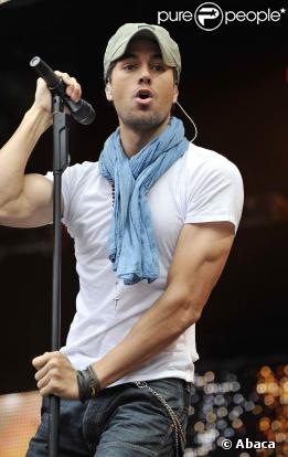 Enrique Iglesias lors du Summertime Ball organisé par la radio londonienne 95.8 Capital FM