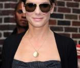 Sandra Bullock devant le Ed Sullivan Theater le 8 juin 2009. Elle est l'invitée du David Letterman's Show