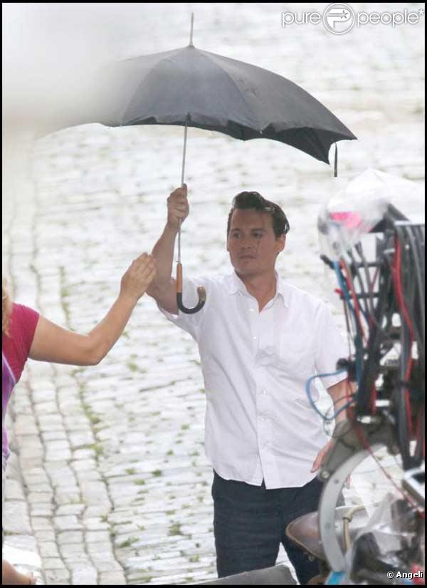 Johnny Depp galant sur le tournage de The Rum Diary, à Porto Rico
