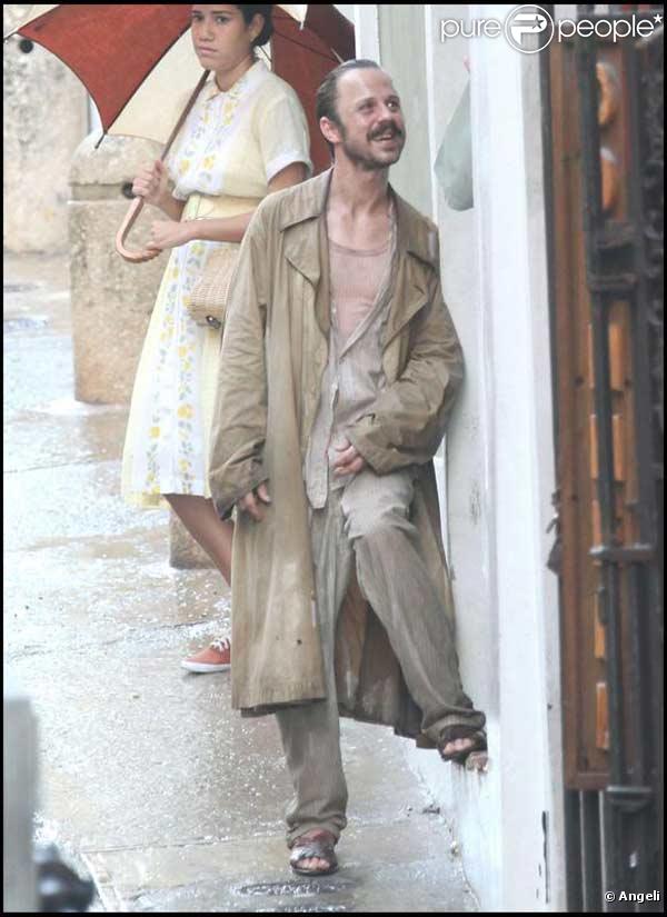 Giovanni Ribisi négligé au possible sur le tournage de The Rum Diary, à Porto Rico