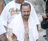 Giovanni Ribisi perd son pantalon sur le tournage de The Rum Diary, à Porto Rico