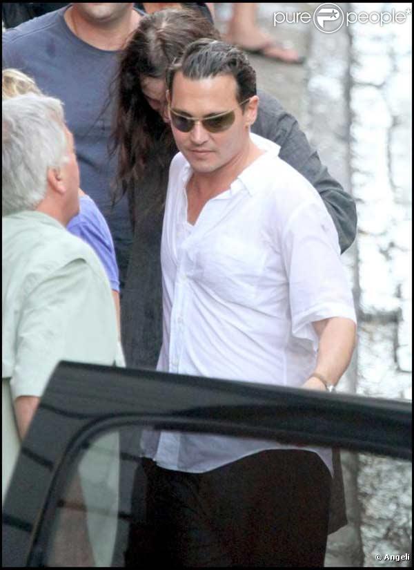 Johnny Depp bien bouffi sur le tournage de The Rum Diary, à Porto Rico
