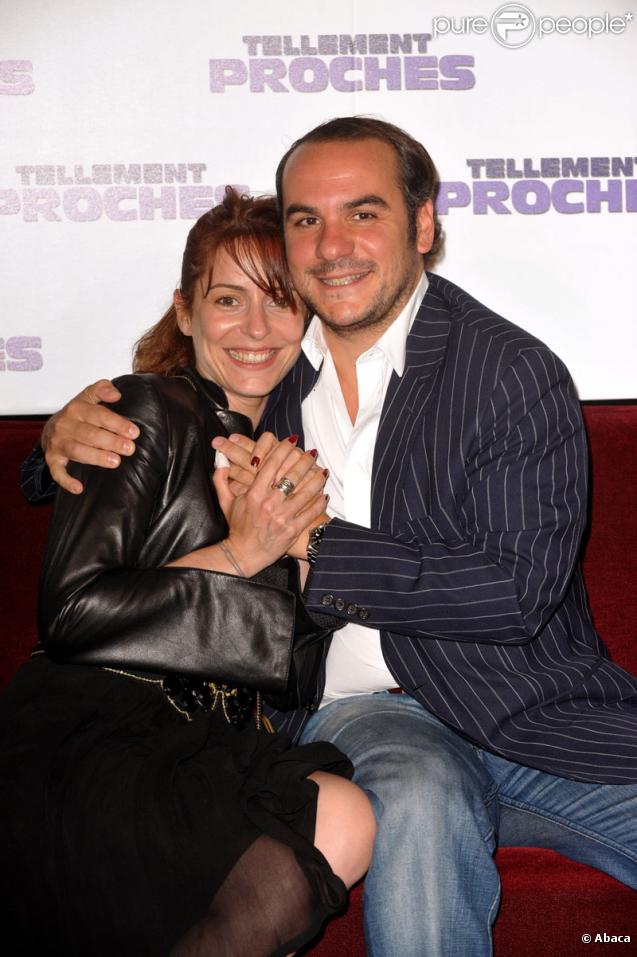 Audrey Dana et François-Xavier Demaison pour la promotion au Grand Rex à Paris du film Tellement Proches le 14 juin 2009