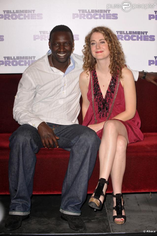 Omar Sy et Joséphine de Meaux pour la promotion au Grand Rex à Paris du film Tellement Proches le 14 juin 2009