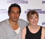 Vincent Elbaz et Isabelle Carré pour la promotion au Grand Rex à Paris du film Tellement Proches le 14 juin 2009