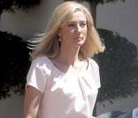 Joely Richardson à Los Angeles, rejoint le tournage de la série Nip/Tuck