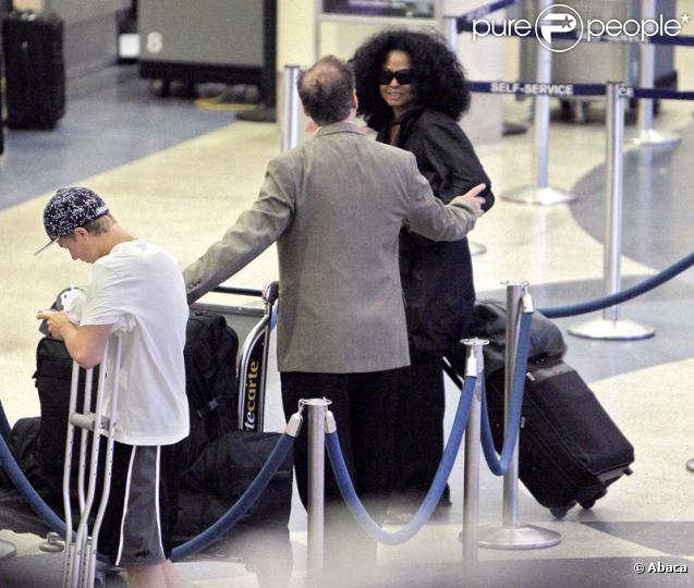 Diana Ross à l'aéroport de Los Angeles pour se rendre à New York le 29 mai 2009
