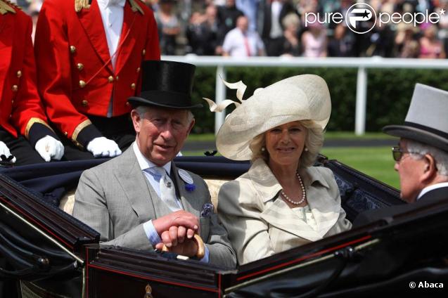 La famille royale est de sortie et a enfilé ses plus beaux chapeaux ! 16/06/09