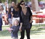 Liv Tyler et son fils Milo 