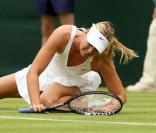 Maria Sharapova à Wimbledon durant un match l'opposant à Viktoriya Kutuzova le 22 juin 2009