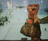 Paris Hilton à Dubai... nous fait partager ses journées grâce à sa page Twitter !