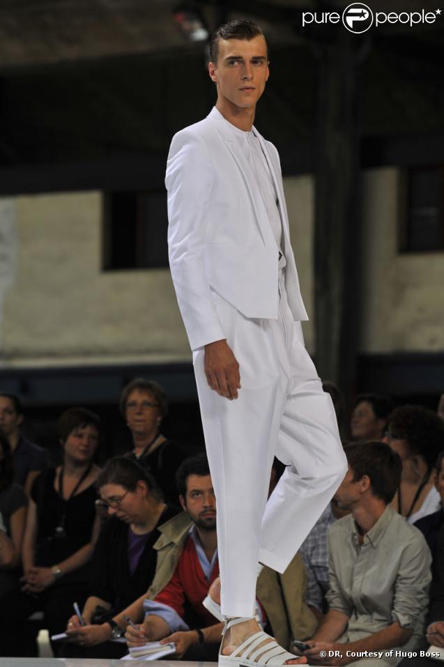 Le défilé Hommes Printemps-été 2010 Hugo Boss à Paris (Halle Freyssinet) le 25 juin 2009