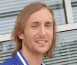 David Guetta tourne une publicité dans Paris.