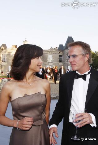 Tenue Correcte Exigée : le couple a tout respecté... Ils sont rayonnants ! 