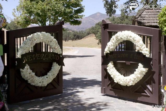 Le ranch de Neverland couvert de fleurs 