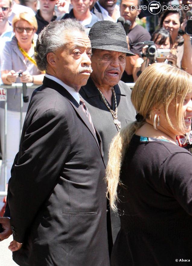 Joe Jackson et le révérend Al Sharpton donnent une conférence de presse 