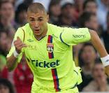 Karim Benzema a signé au Real Madrid pour 35 millions d'euros...