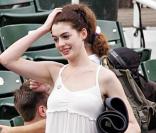 Anne Hathaway en pleine répétition de la pièce La Nuit des rois dans le cadre du festival Shakespeare in the Park le 1er juillet 2009