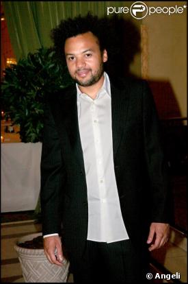 Fabrice Eboué dans la peau de Fatal Bazooka