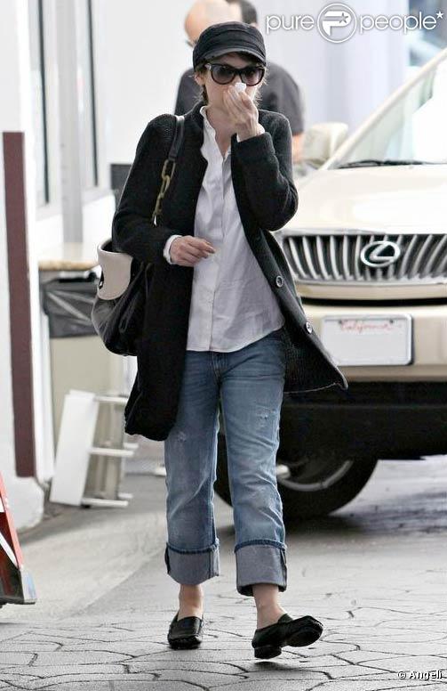 Winona Ryder sortant de chez son dentiste à Beverly Hills, le 1er juillet 2009