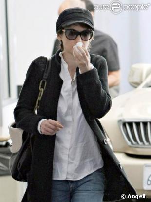 Winona Ryder sortant de chez son dentiste à Beverly Hills, le 1er juillet 2009