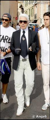 Karl Lagerfeld en vacances avec ses amis à Saint Tropez