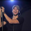 Notre latin lover... Enrique Iglesias en concert à Milan ! Chaud devant !