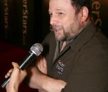 Jason Alexander lors de la soirée PokerStars