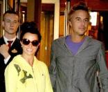 Britney avec son chéri Jason Trawick en Suède (18 juillet au soir)