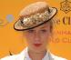 Chloë Sevigny, même les jambes à l'air, elle a la classe ! Mais pourrait-elle se retourner pour vérifier qu'elle fait le même effet ?  