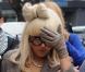 Lady Gaga a presque inventé le concept !  Ses sorties, de jour comme de nuit, se font jambes nues ! 