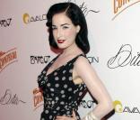 Dita von Teese, à l'occasion du Burlesque Sensation, pour la promotion du Cointreau Teese, à l'Avalon d'Hollywood, à Los Angeles, le 22 juillet 2009 !
