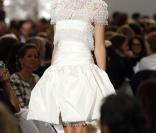 Robe de mariée version courte revue et corrigée par Chanel