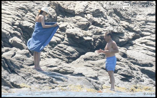 Nicolas et Carla Bruni-Sarkozy en vacances au Cap-Nègre, le 1er août 2009