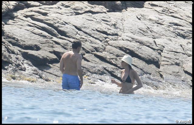 Nicolas et Carla Bruni-Sarkozy en vacances au Cap-Nègre, le 1er août 2009