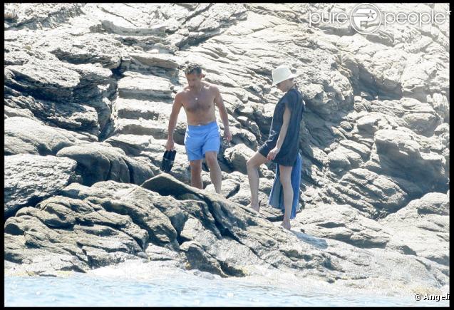 Nicolas et Carla Bruni-Sarkozy en vacances au Cap-Nègre, le 1er août 2009