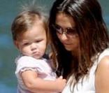 Luciana et Gia prennent le soleil non loin de Matt Damon